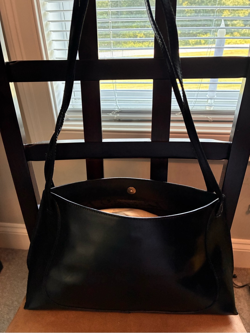Furla Black Smooth Leather Shoulder Bag